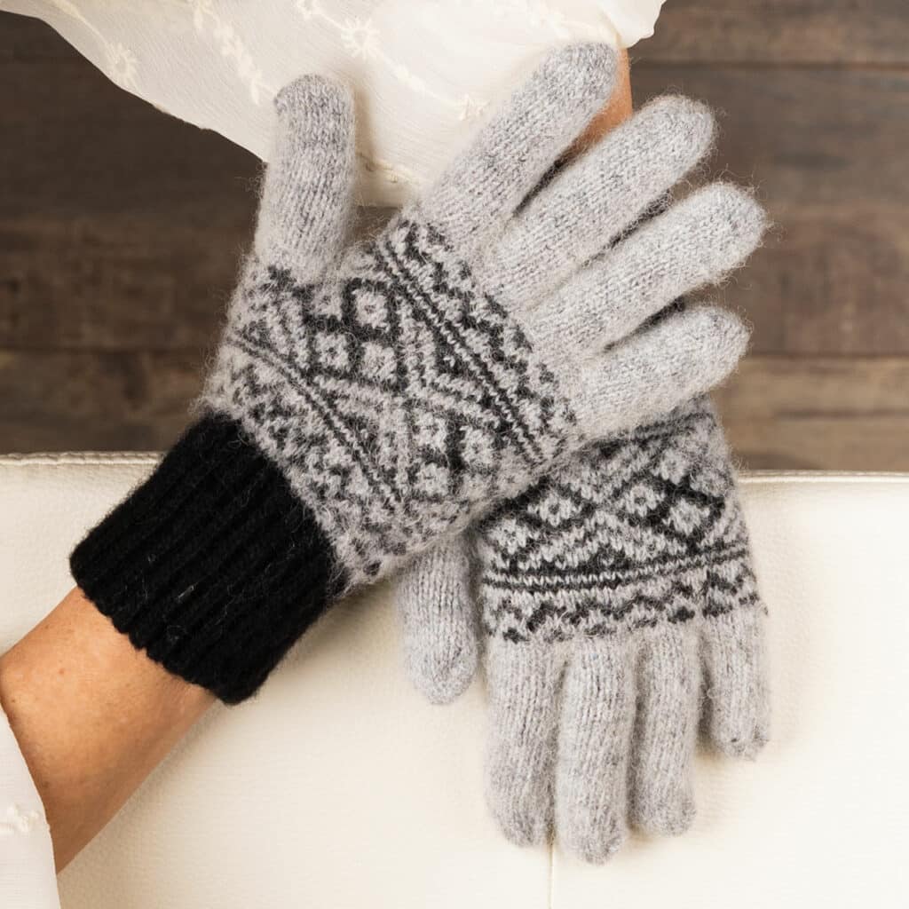 Handschuhe aus Wolle - Tyeplij